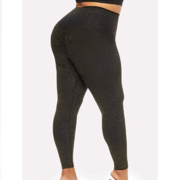 Nearly Naked Luxe Shaping Booty Lift Legging - Picture 12 of 12